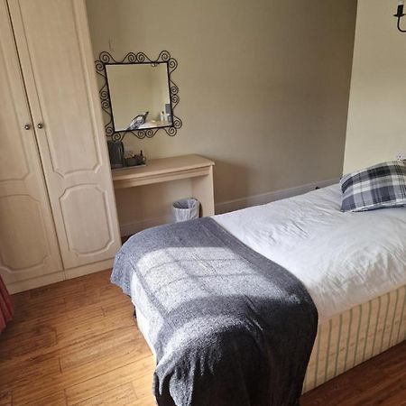 Bed and Breakfast The Stowey Arms Эксетер Экстерьер фото