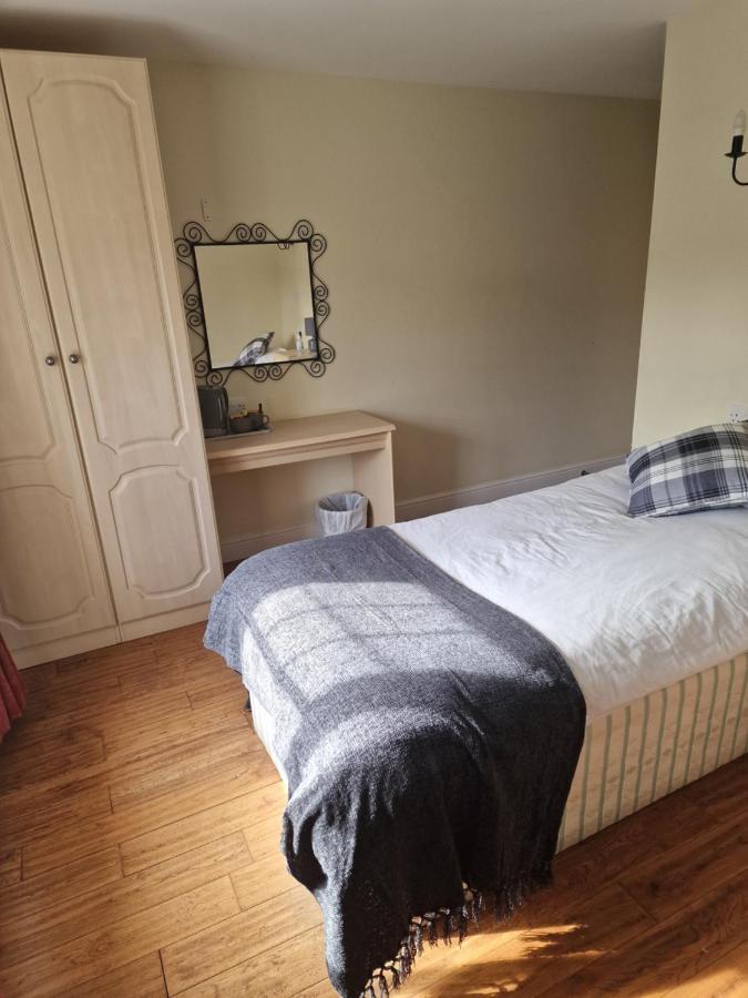 Bed and Breakfast The Stowey Arms Эксетер Экстерьер фото